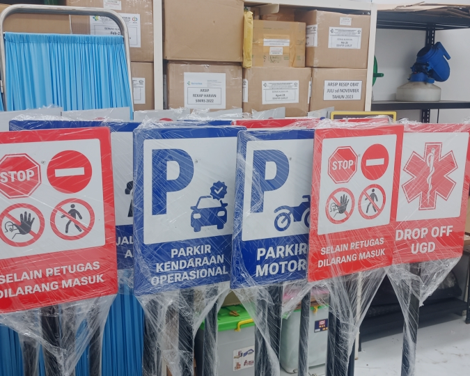 Stiker Signage Hasil Pekerjaan Tukang Sigange 04