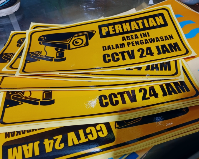 Stiker Signage Hasil Pekerjaan Tukang Sigange 10