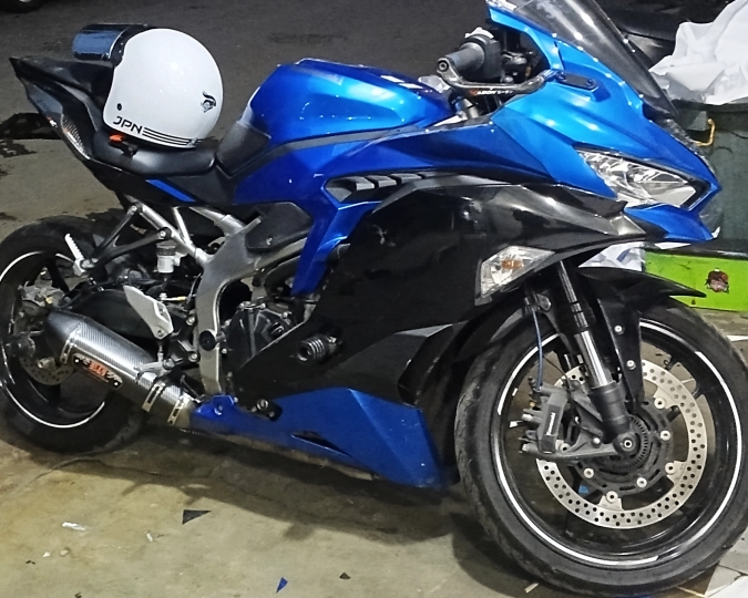 Wrapping Kendaraan Hasil Pekerjaan Tukang Motor Ninja